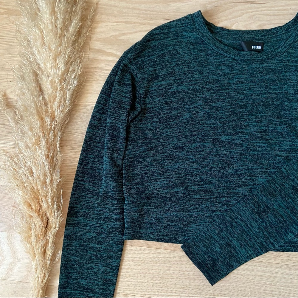 Wilfred Free Aritzia Women's Long Sleeve Crop Top